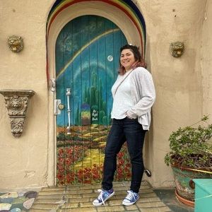 Meet your Posher, Toni